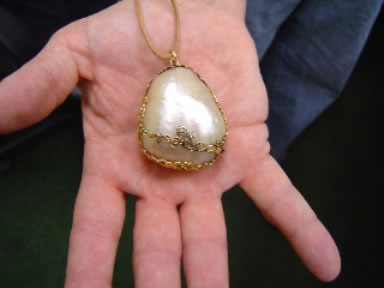 You Will Not Believe How Big This World Record Pearl Is